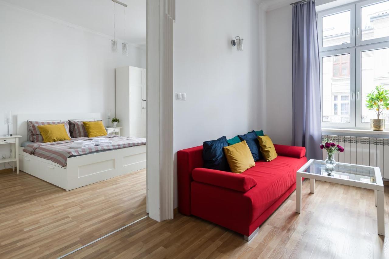 Discover Krakow Apartments - 3 Rakowicka St - Classic Apartments Near Main Station - Netflix Cracóvia Exterior foto