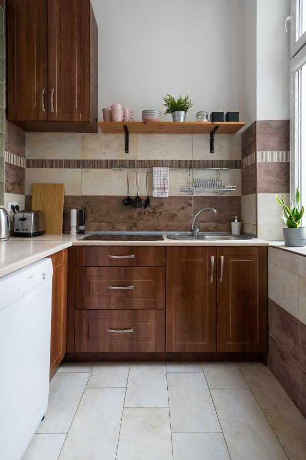 Discover Krakow Apartments - 3 Rakowicka St - Classic Apartments Near Main Station - Netflix Cracóvia Exterior foto