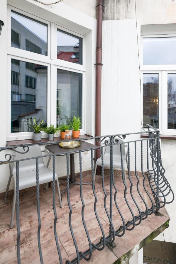 Discover Krakow Apartments - 3 Rakowicka St - Classic Apartments Near Main Station - Netflix Cracóvia Exterior foto