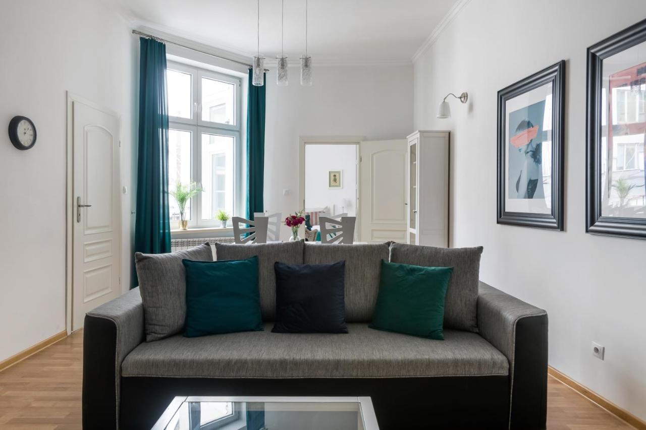 Discover Krakow Apartments - 3 Rakowicka St - Classic Apartments Near Main Station - Netflix Cracóvia Exterior foto