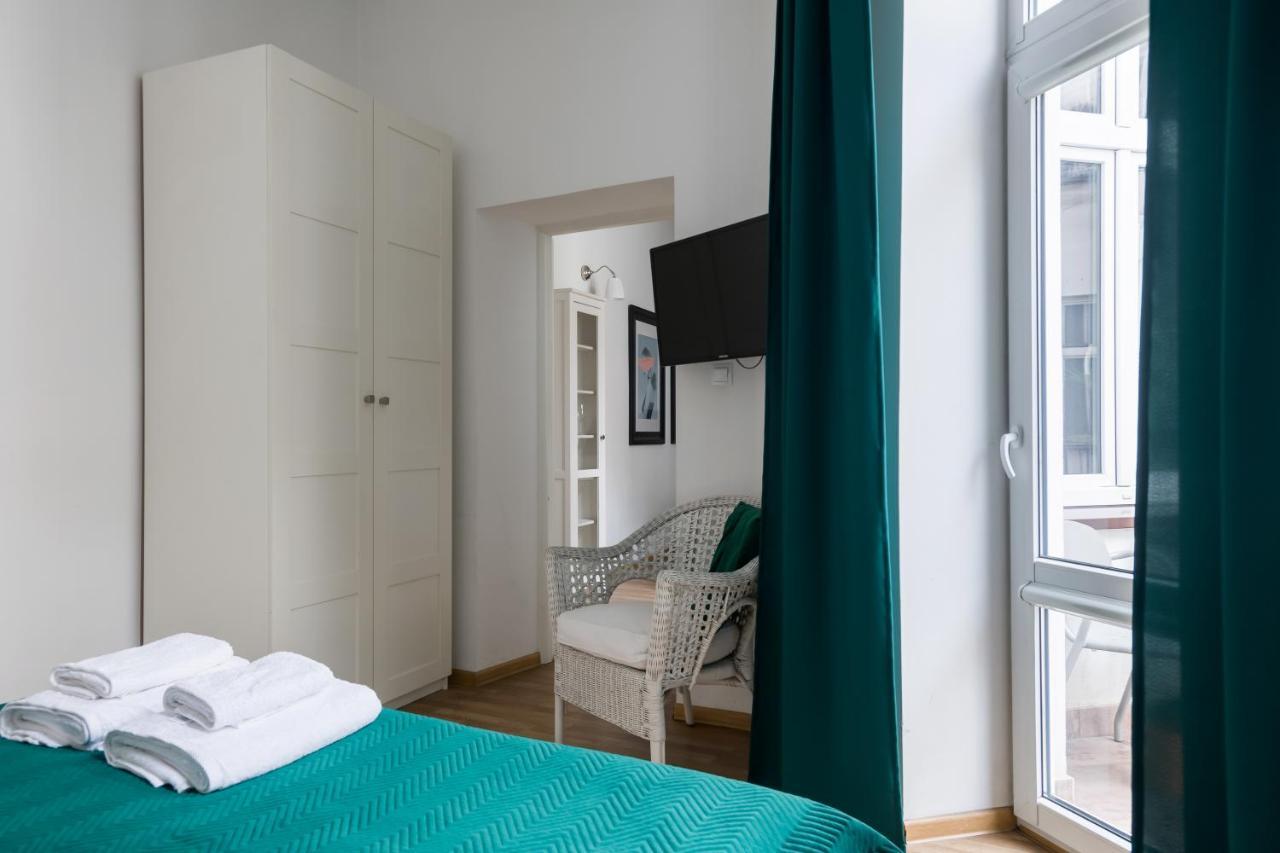 Discover Krakow Apartments - 3 Rakowicka St - Classic Apartments Near Main Station - Netflix Cracóvia Exterior foto