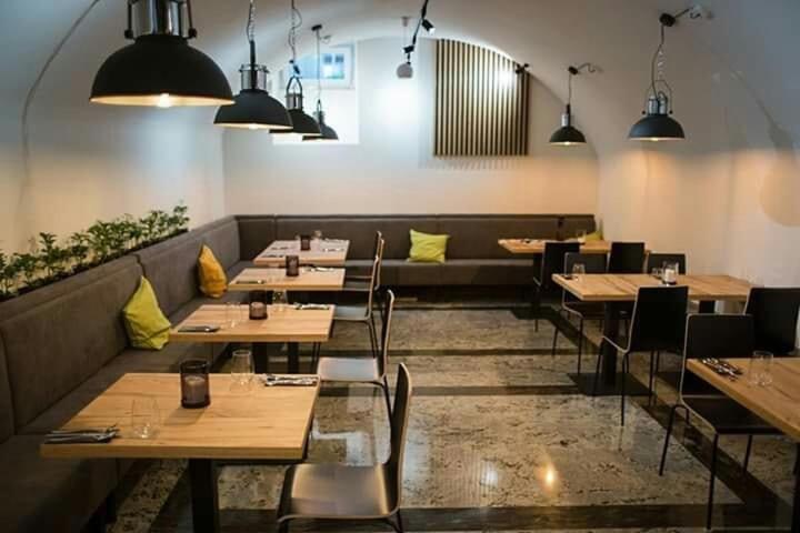 Discover Krakow Apartments - 3 Rakowicka St - Classic Apartments Near Main Station - Netflix Cracóvia Exterior foto
